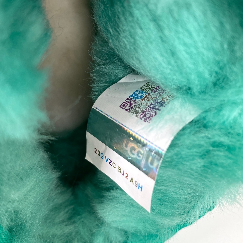 Ugg Classic Ultra Mini Emerald Green - Picture 12 of 16
